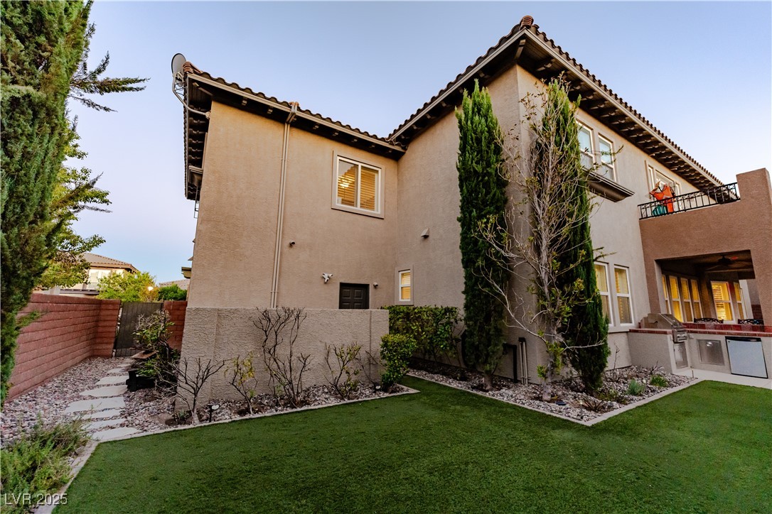 10047 Magical View Street Property Photo 2
