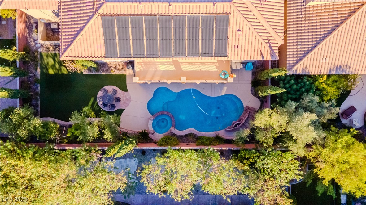 10047 Magical View Street Property Photo 3