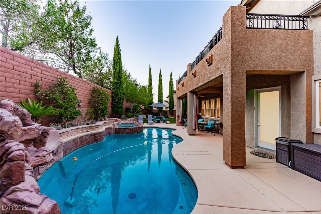 10047 Magical View Street Property Photo 6