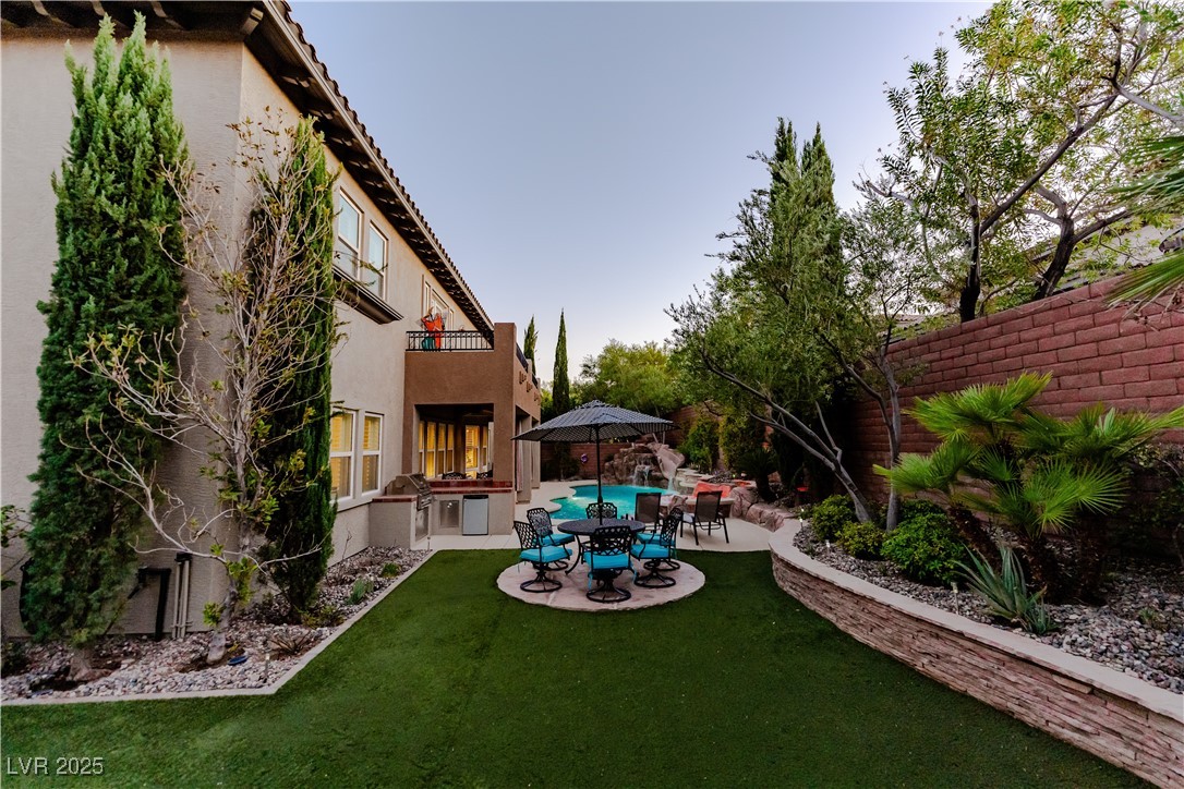 10047 Magical View Street Property Photo 31