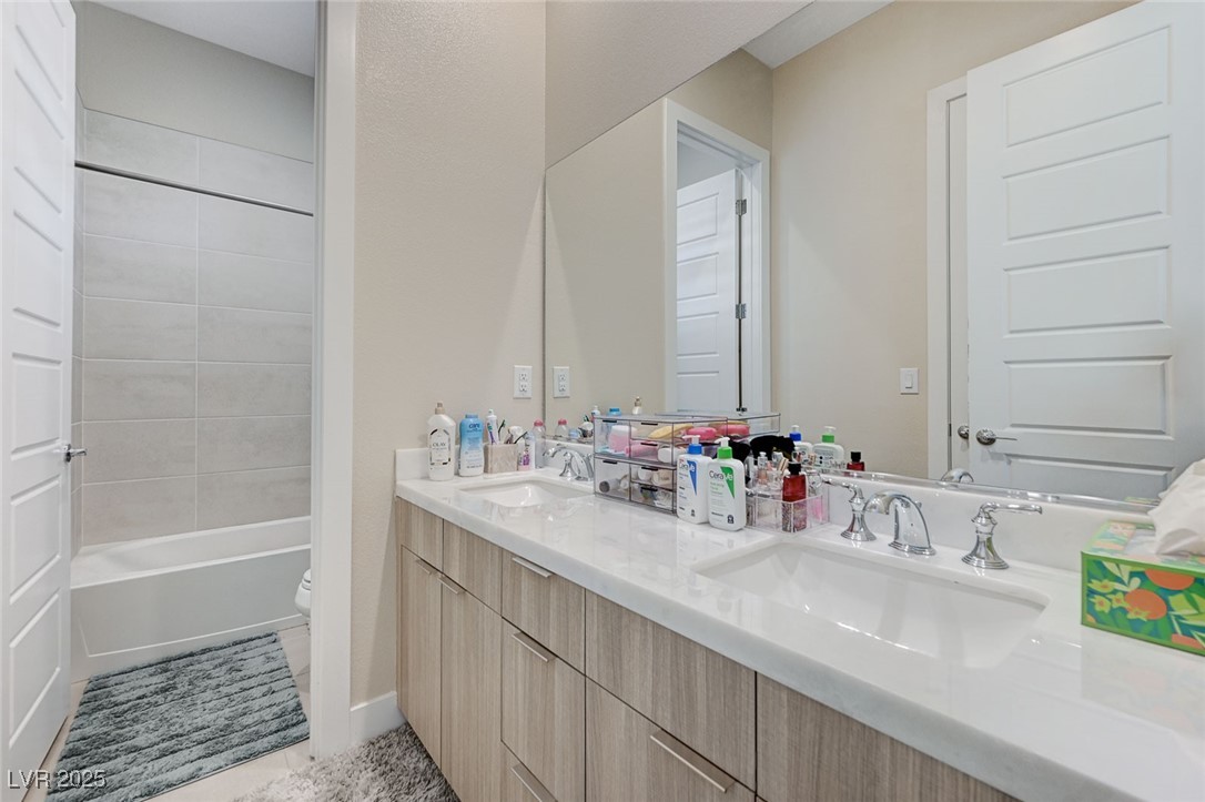 7590 Sky Horse Avenue Property Photo 43