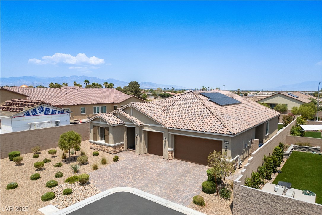 5332 Avory Peak Court Property Photo 1