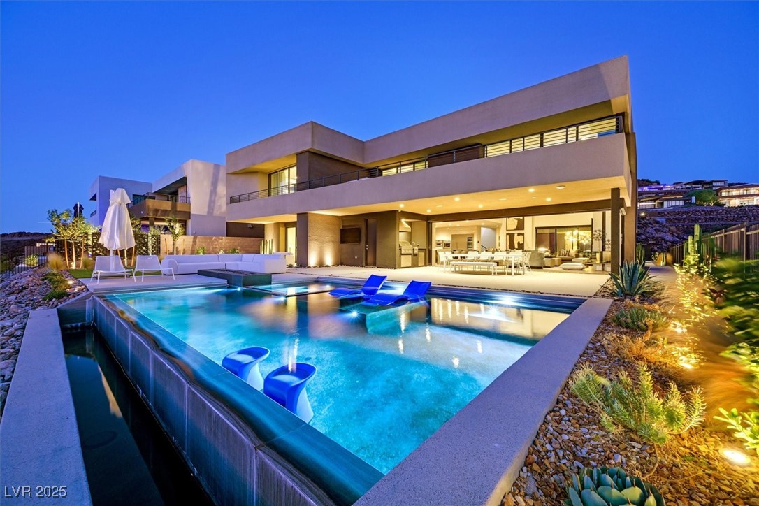 807 Magnum Cliff Court Property Photo