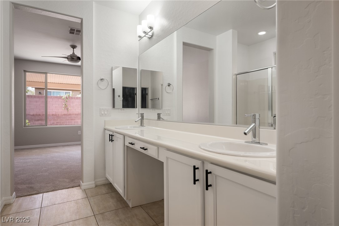 7725 Canyon Diablo Road Property Photo 9