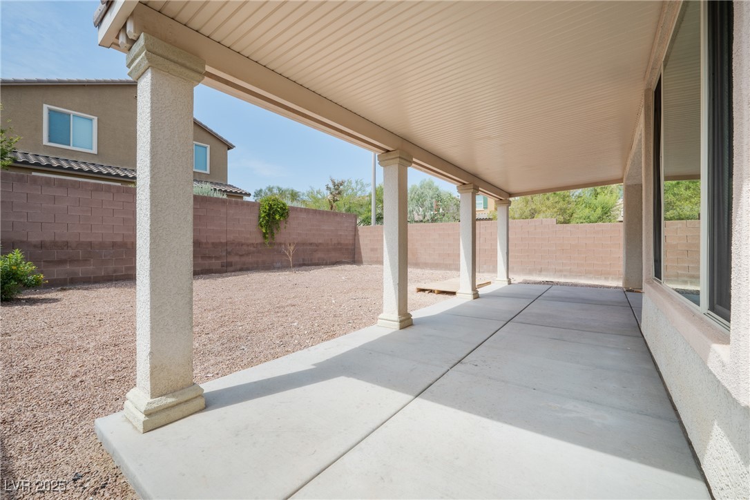 7725 Canyon Diablo Road Property Photo 11