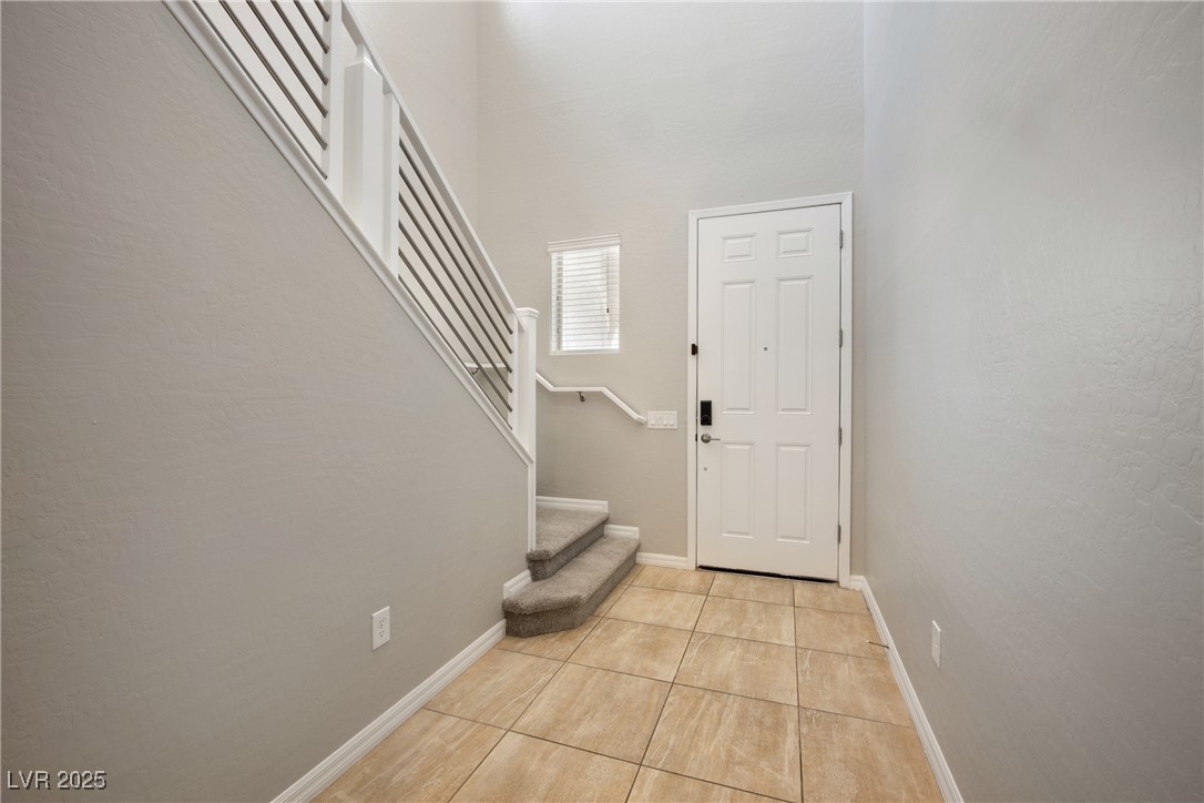 7725 Canyon Diablo Road Property Photo 14