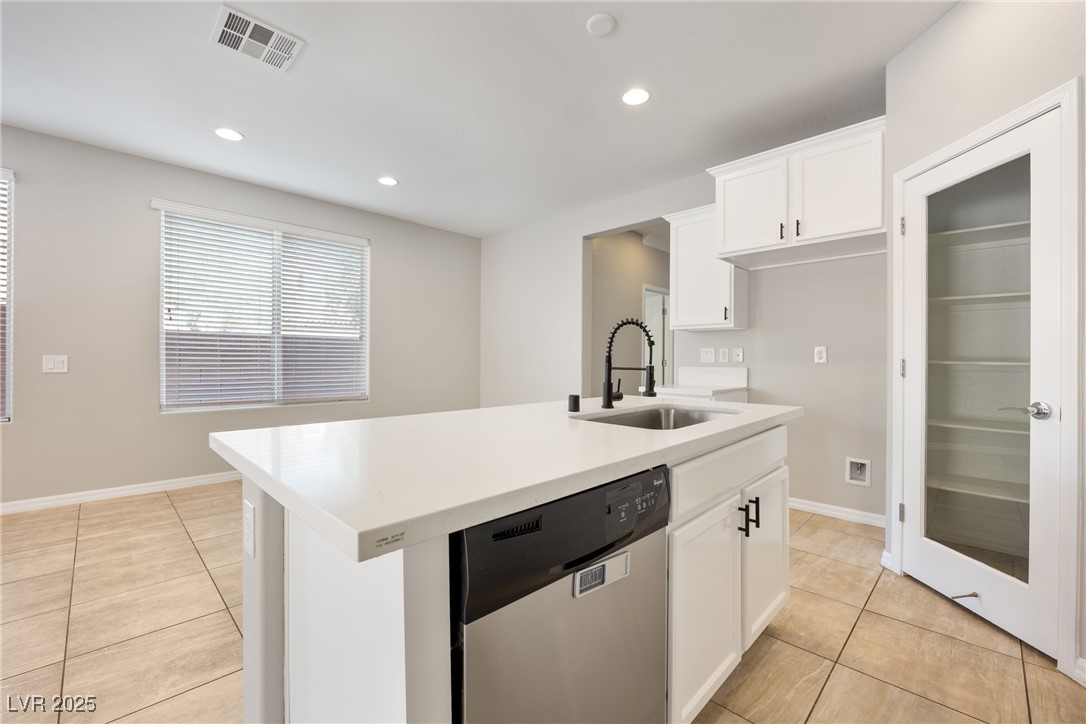 7725 Canyon Diablo Road Property Photo 18