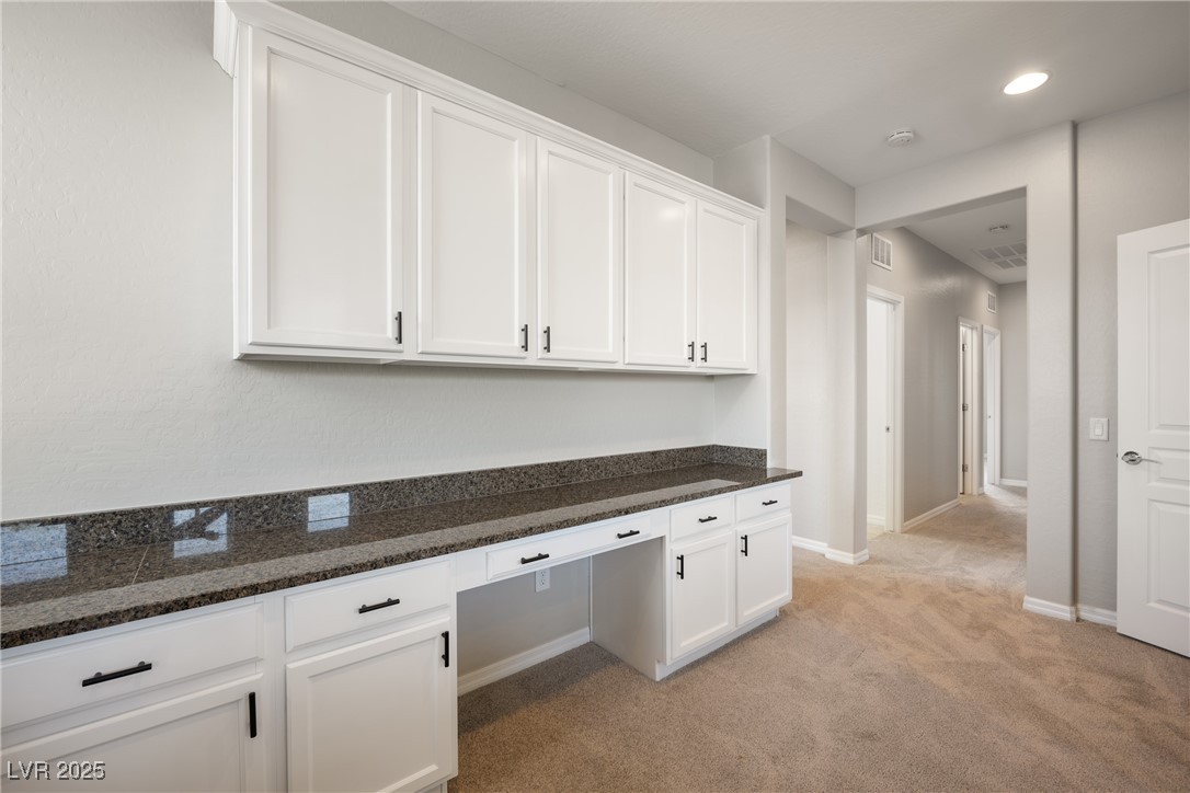 7725 Canyon Diablo Road Property Photo 31