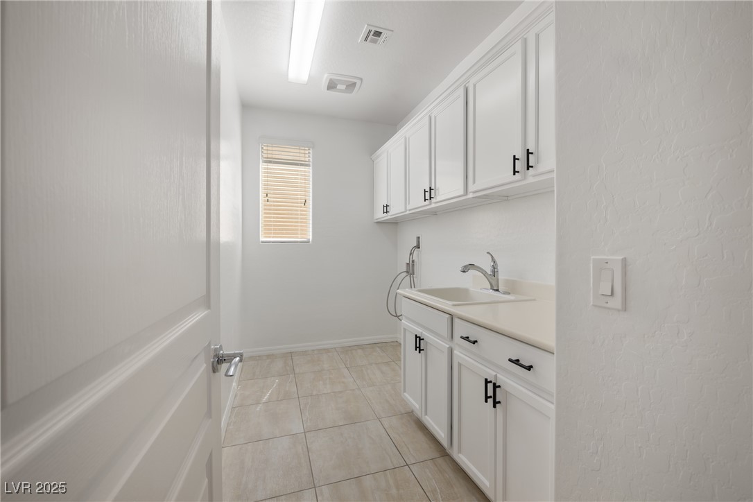 7725 Canyon Diablo Road Property Photo 38