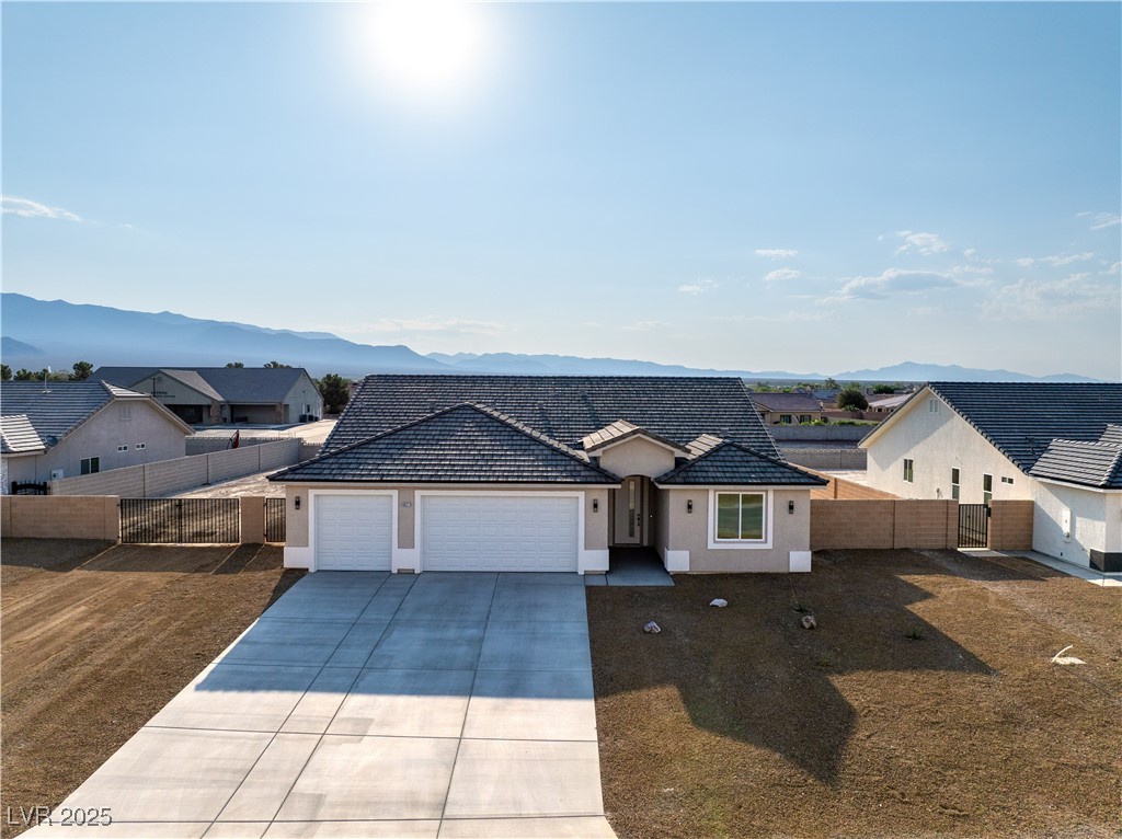 6621 South Parkwood Court Property Photo 1