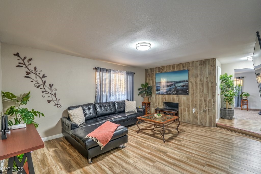 6419 Gunderson Boulevard Property Photo 8