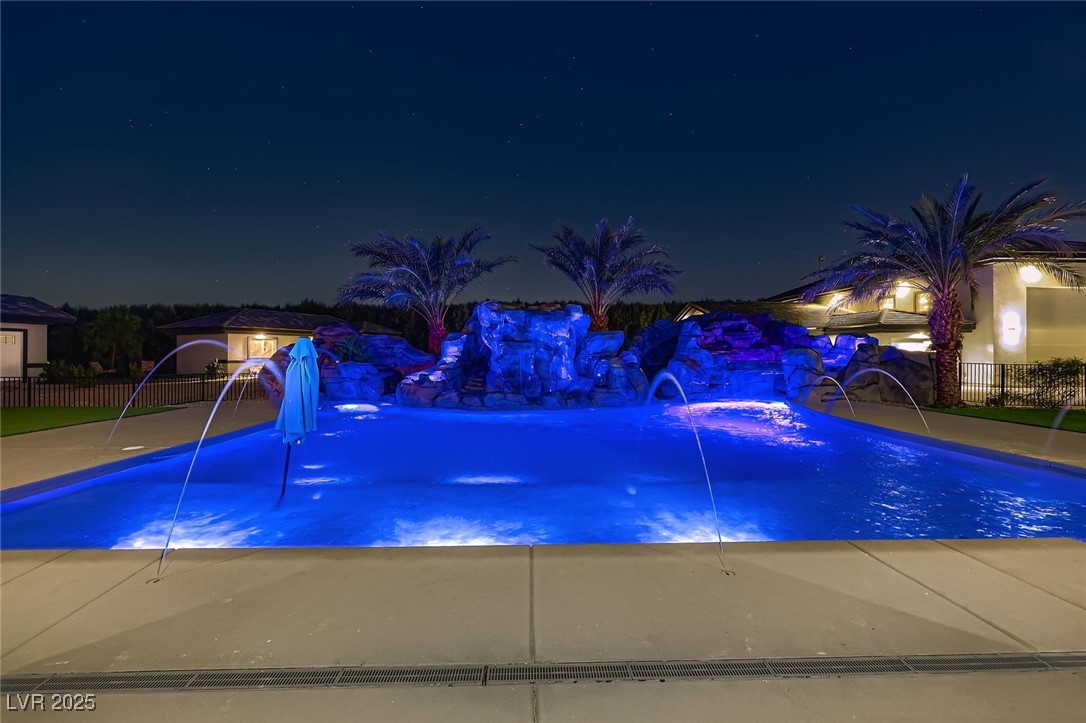 6731 Via Provenza Avenue Property Photo 6