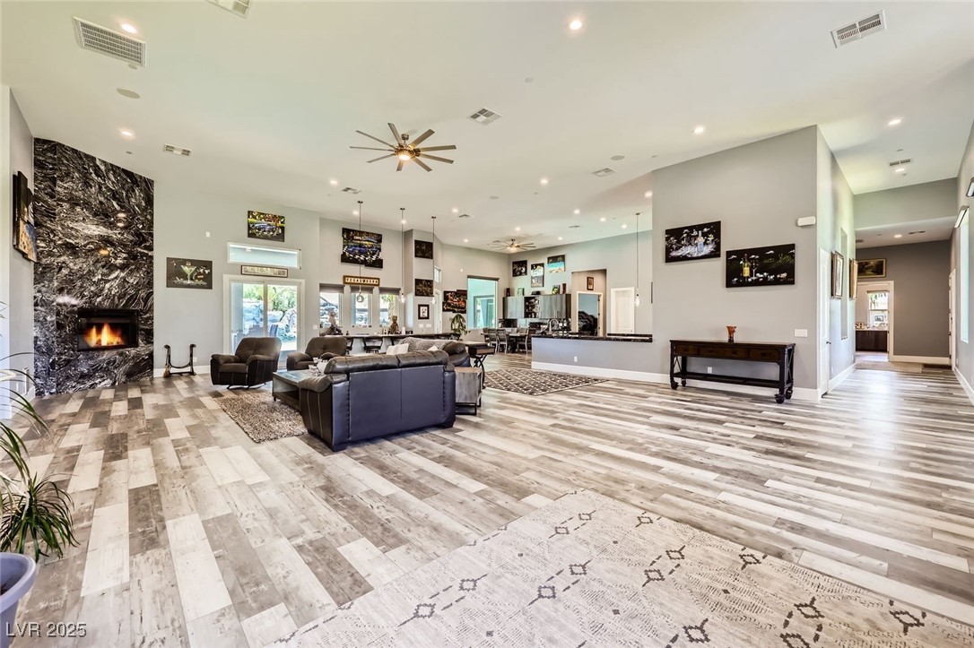 6731 Via Provenza Avenue Property Photo 17