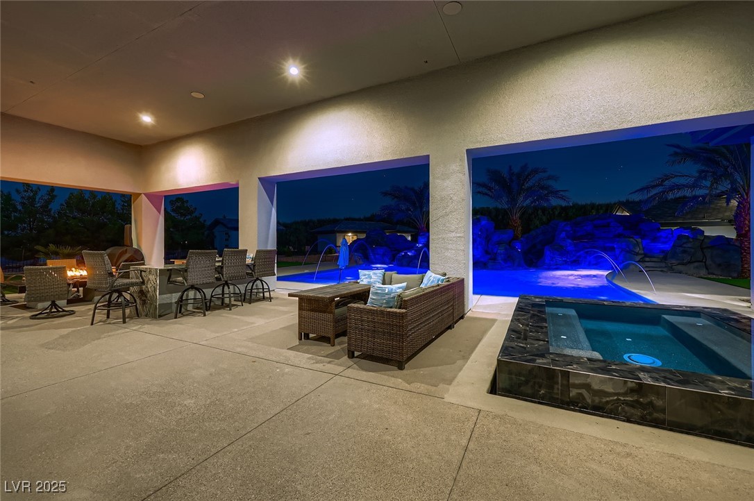 6731 Via Provenza Avenue Property Photo 79
