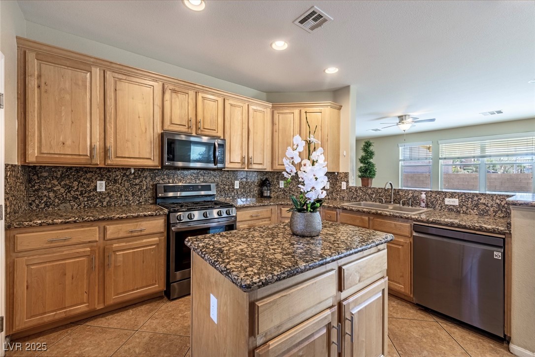 9561 Rolling Thunder Avenue Property Photo 1
