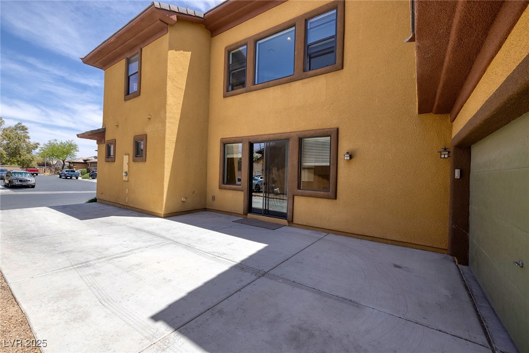 9017 Fusion Drive Property Photo 1