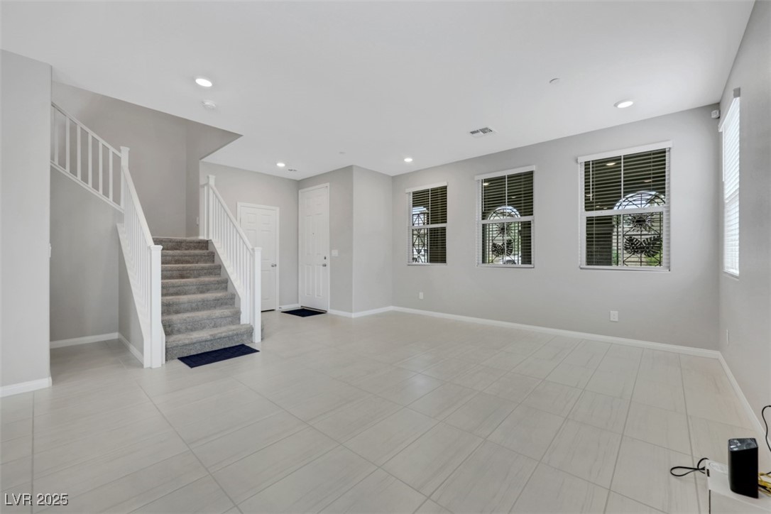 2459 Adige Avenue Property Photo 8