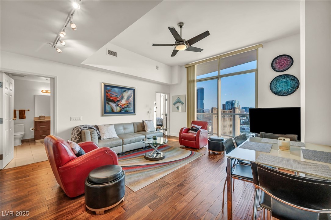 200 West Sahara Avenue 3702 Property Photo 1