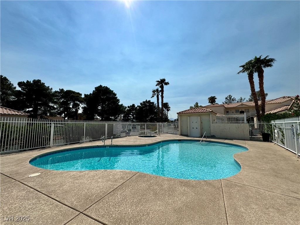 1900 North Torrey Pines Drive 223 Property Photo 2