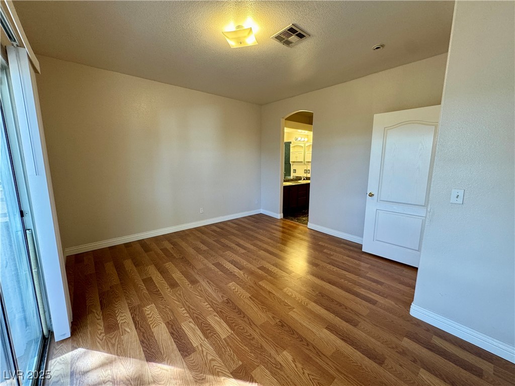 1900 North Torrey Pines Drive 223 Property Photo 28