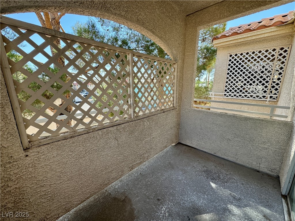 1900 North Torrey Pines Drive 223 Property Photo 31
