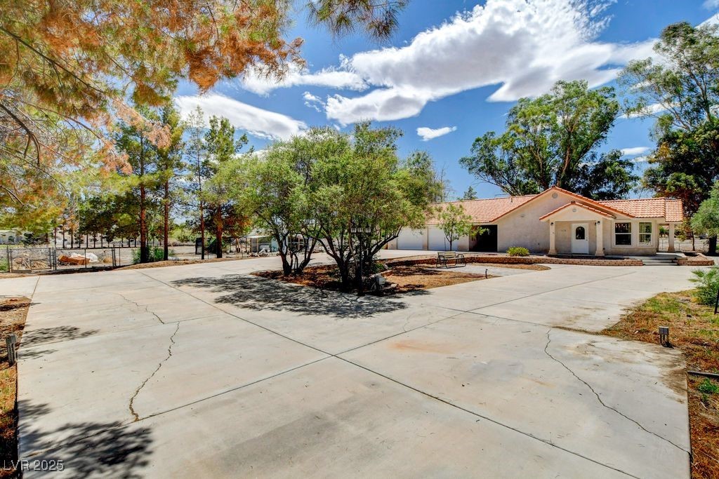 1635 Zubia Street Property Photo 1