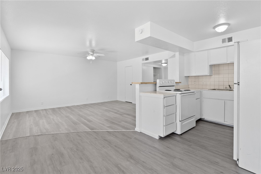 1812 Fulstone Way 4 Property Photo 3