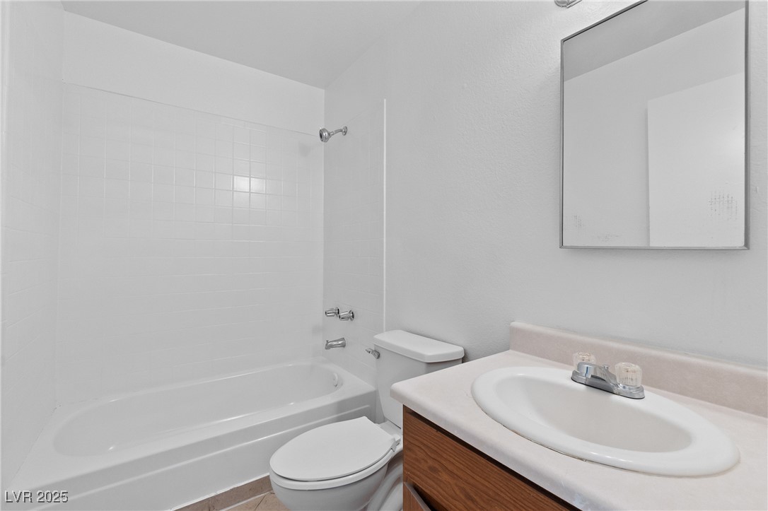 1812 Fulstone Way 4 Property Photo 9
