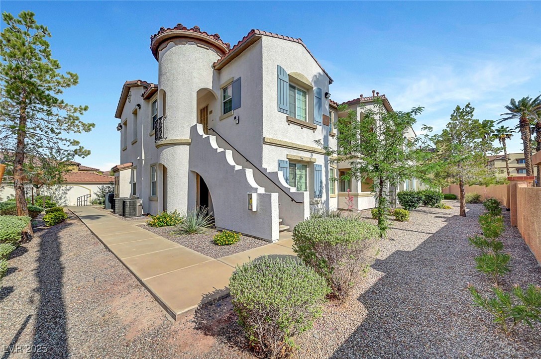 2702568 Property Photo 1