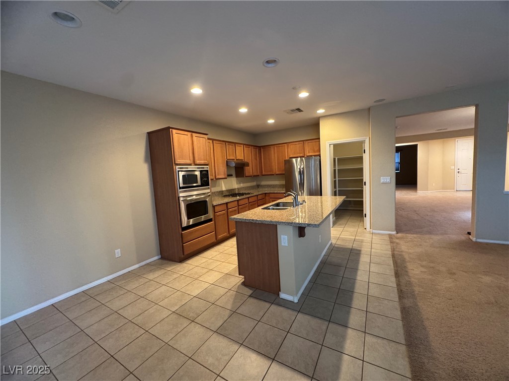 6652 Fort William Street Property Photo 7