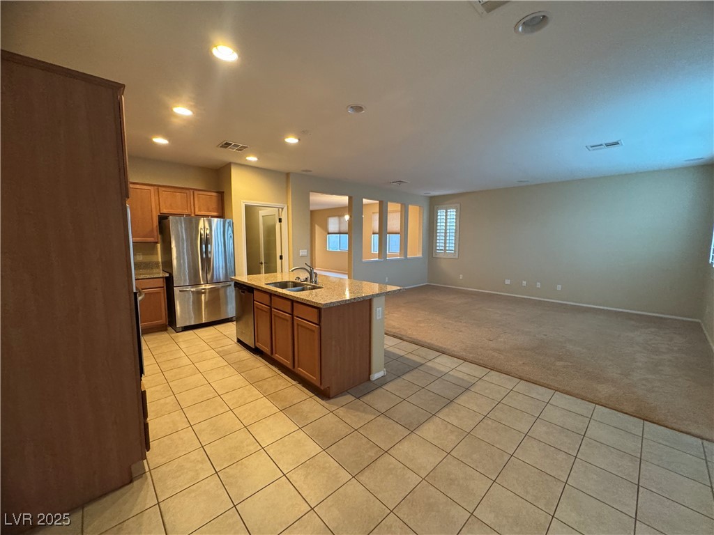 6652 Fort William Street Property Photo 8