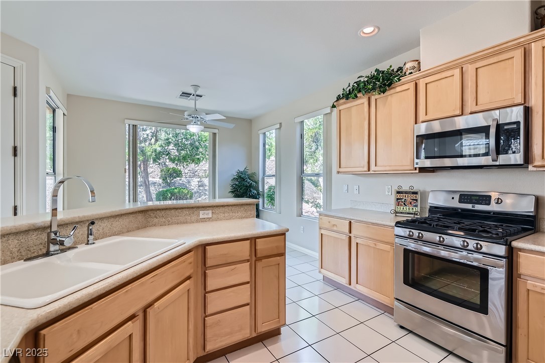 4415 Bella Cascada Street Property Photo 5