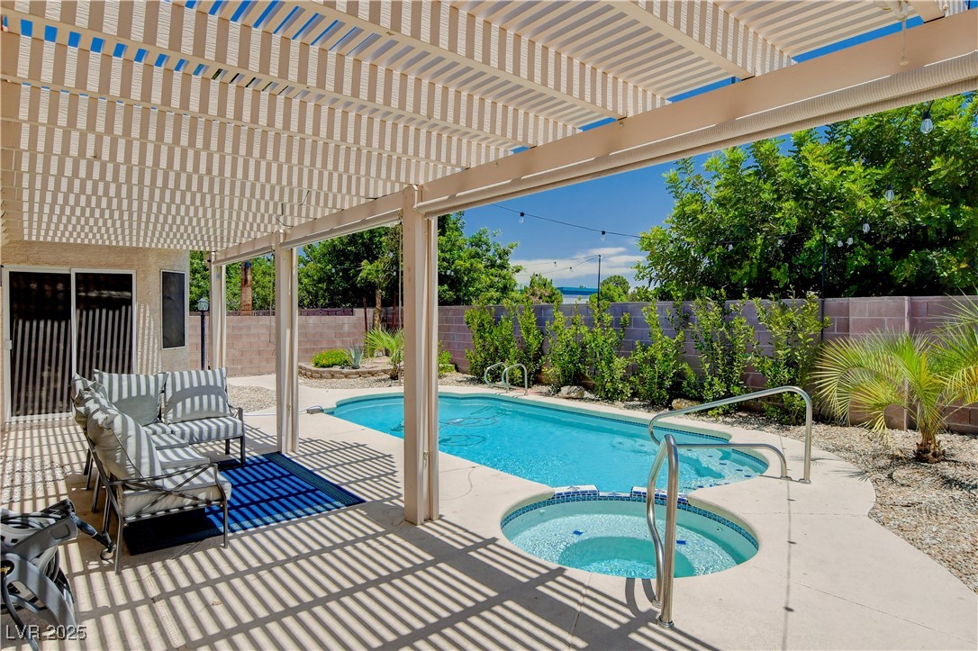 2702611 Property Photo 1