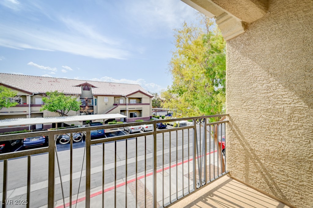 3924 Lazy Pine Street 101 Property Photo 14