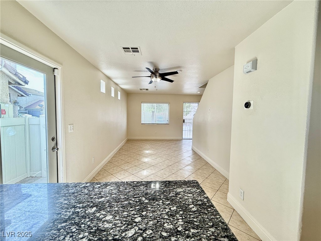 5262 Paradise Skies Avenue Property Photo 6