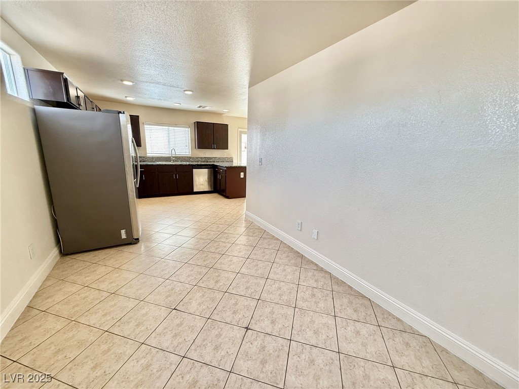5262 Paradise Skies Avenue Property Photo 12