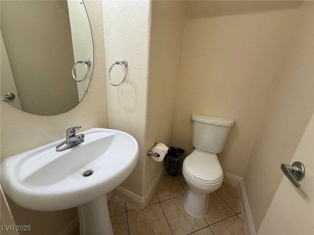 5262 Paradise Skies Avenue Property Photo 13