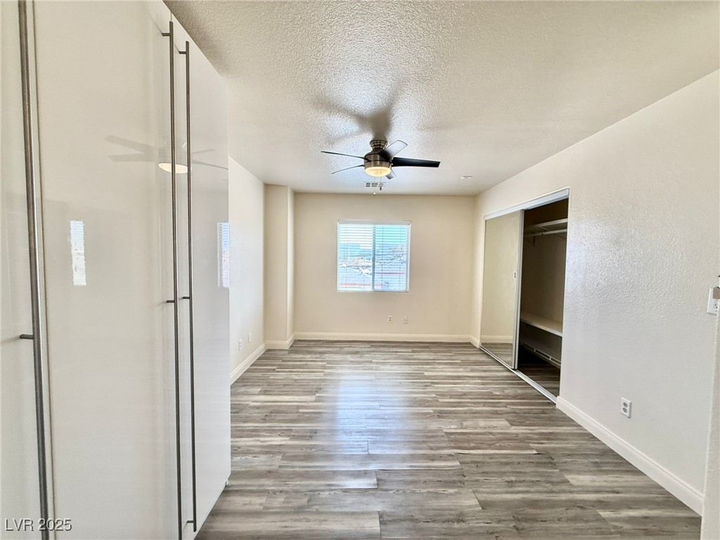 5262 Paradise Skies Avenue Property Photo 27