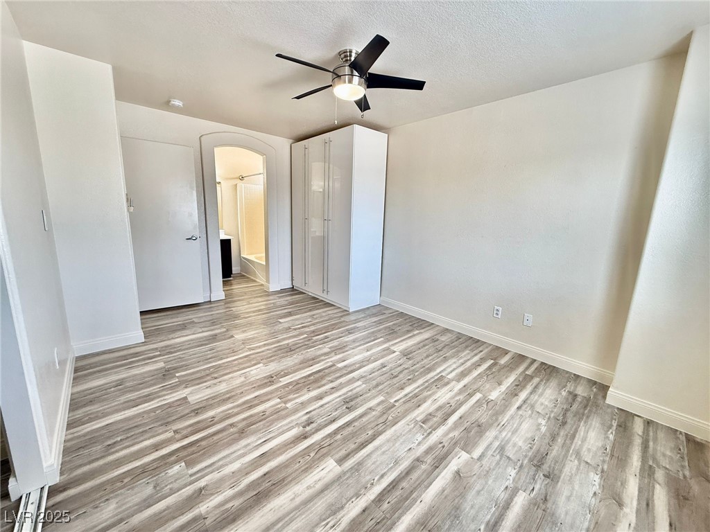 5262 Paradise Skies Avenue Property Photo 28