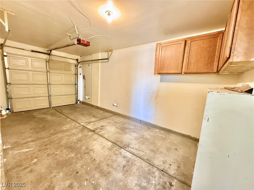 5262 Paradise Skies Avenue Property Photo 34