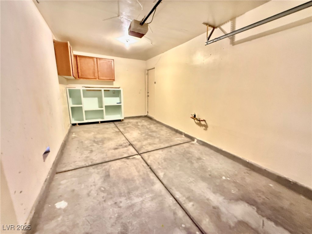5262 Paradise Skies Avenue Property Photo 35