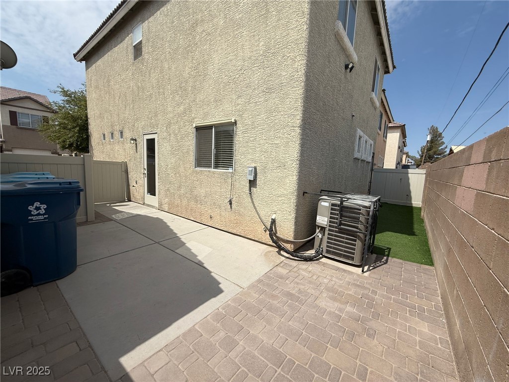 5262 Paradise Skies Avenue Property Photo 36
