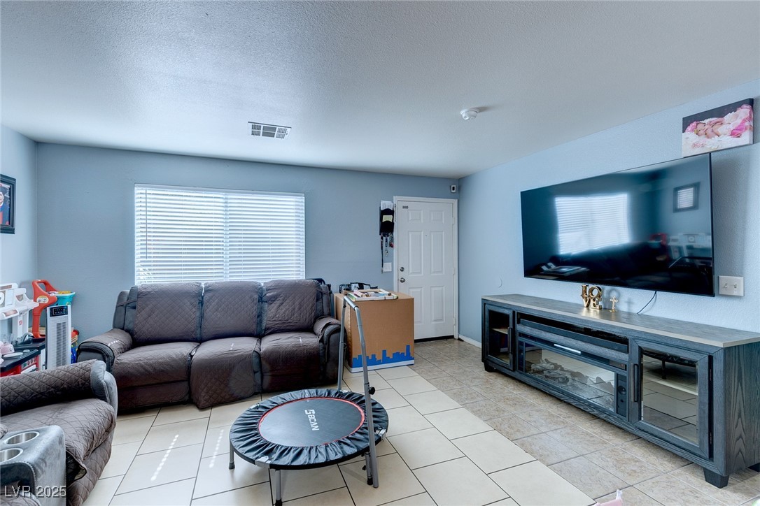1682 North Lamont Street Property Photo 7
