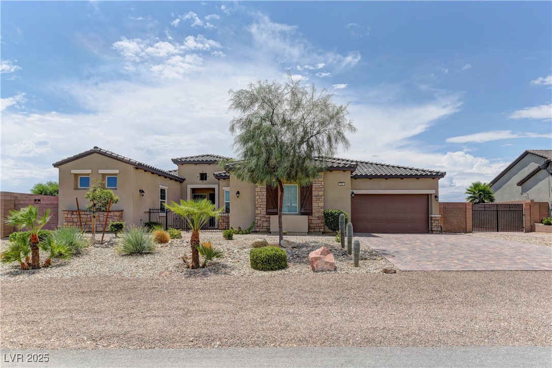 7257 West Landberg Avenue Property Photo 1