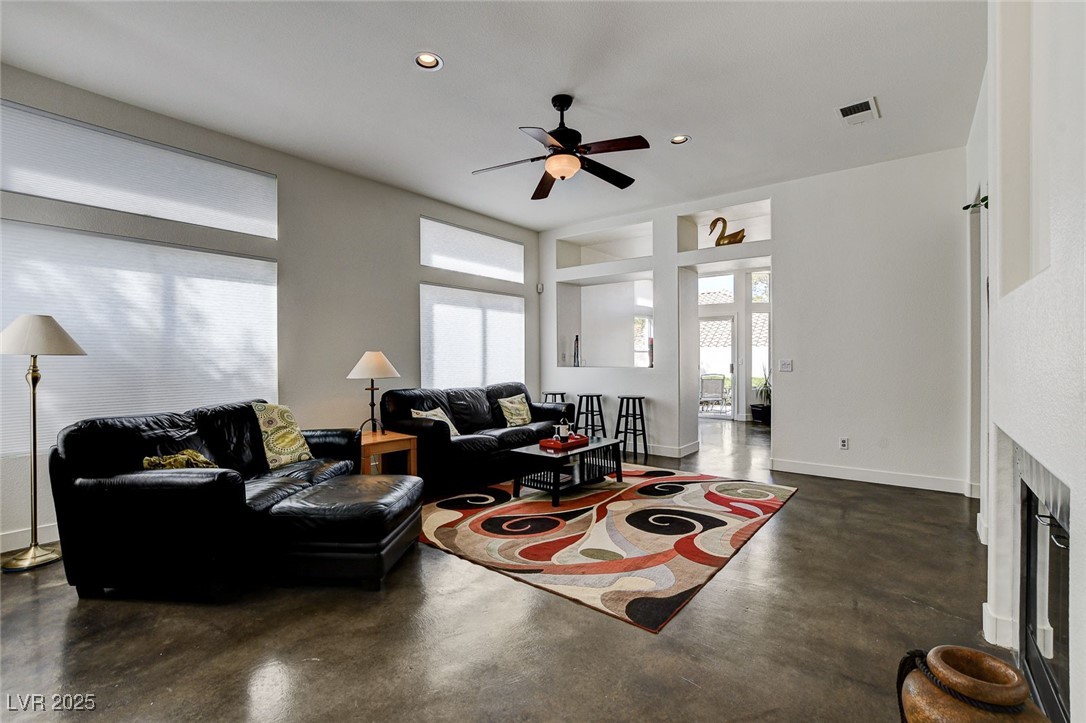 9244 Pitching Wedge Drive Property Photo 6