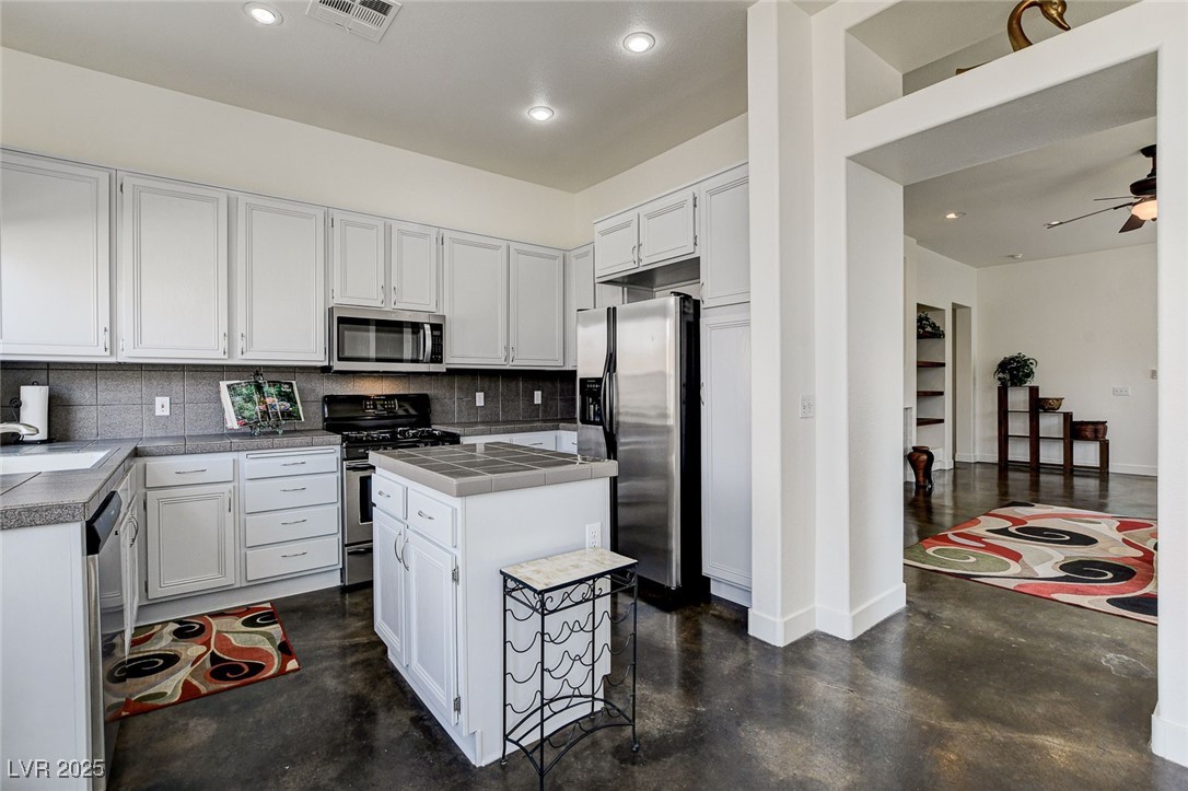 9244 Pitching Wedge Drive Property Photo 18