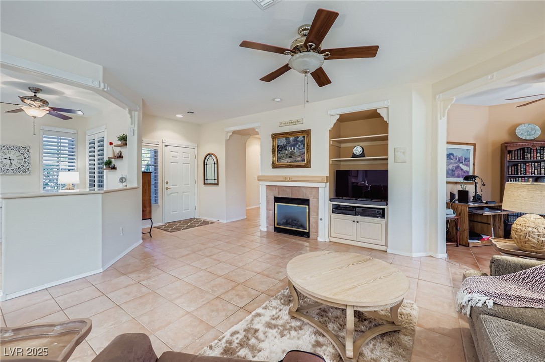 2316 Hardin Ridge Drive Property Photo 2