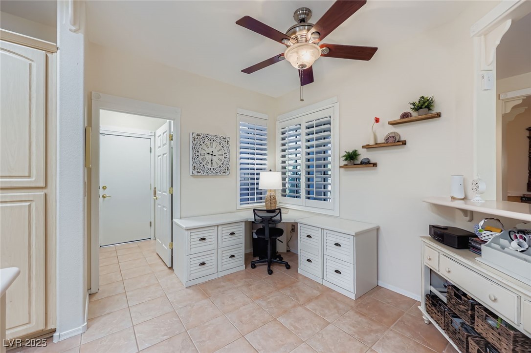 2316 Hardin Ridge Drive Property Photo 4