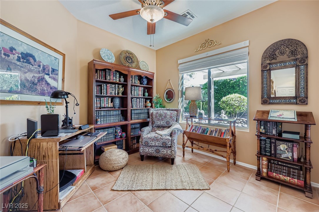 2316 Hardin Ridge Drive Property Photo 5