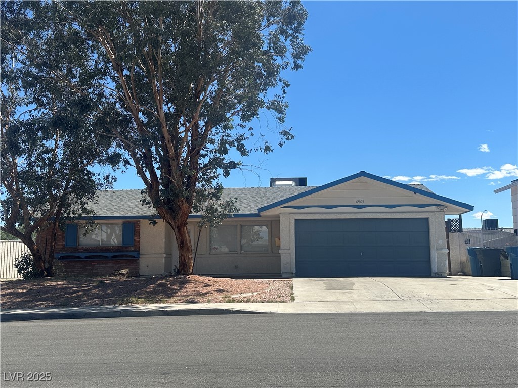 6905 Singing Dunes Lane Property Photo 1